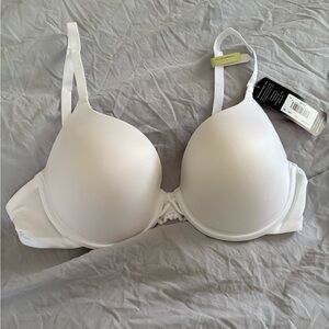 Maidenform Push-Up Bra with convertible straps, Brand New, NWT, 38B